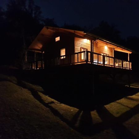 Rustic Cabin In The Woods/Cabana En El Bosque Amer ภายนอก รูปภาพ
